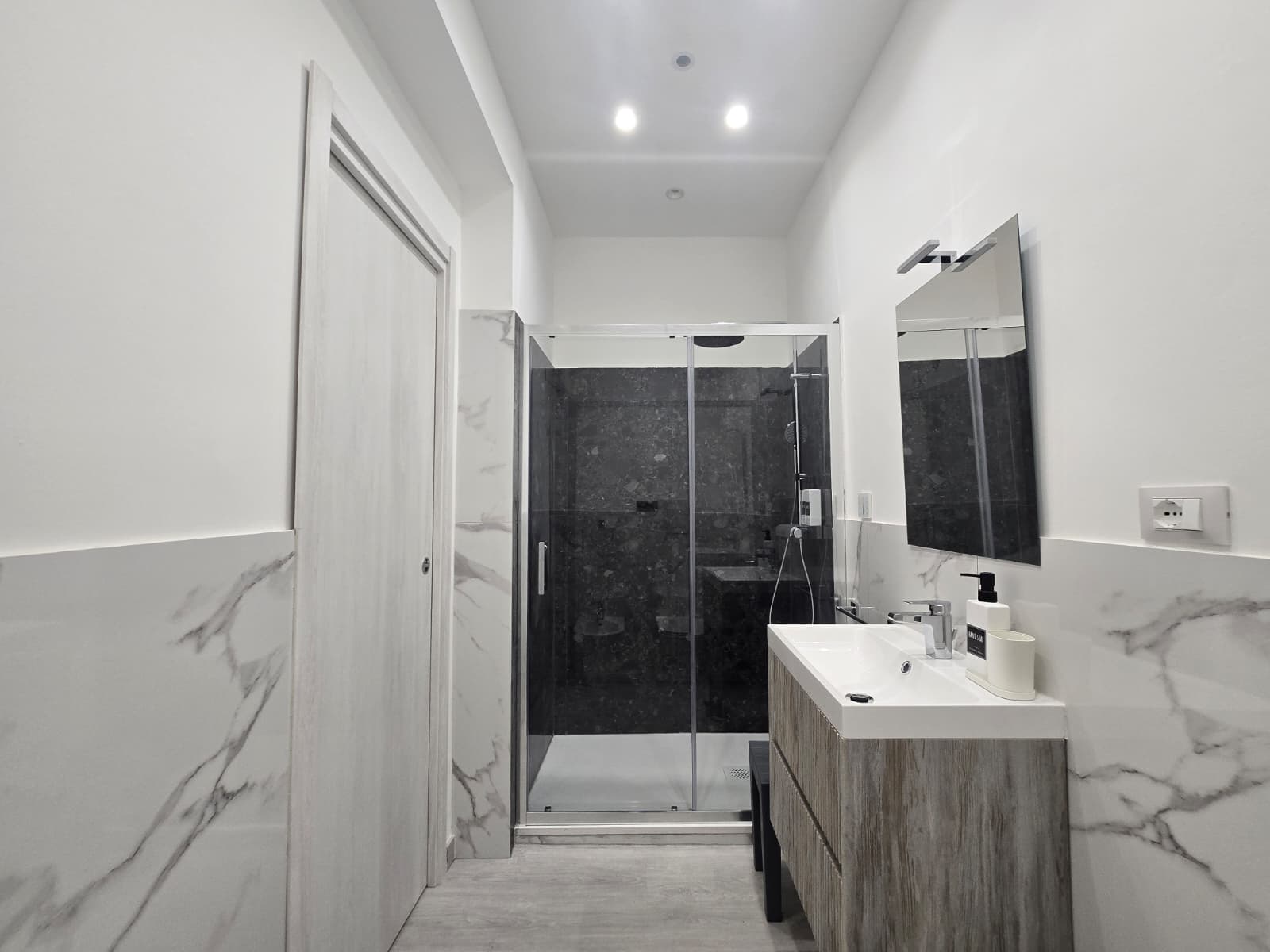 /resources/casa/luna/2Bagno/9.jpeg